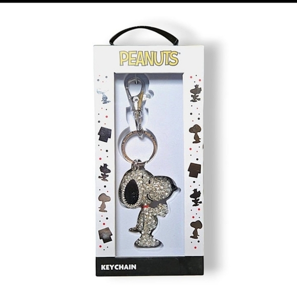 🔹Peanuts 🔹️COLLECTIBLE Snoopy Crystal Bling 3D Keychain-Sparkling bag Charm ✨️ - Picture 9 of 12